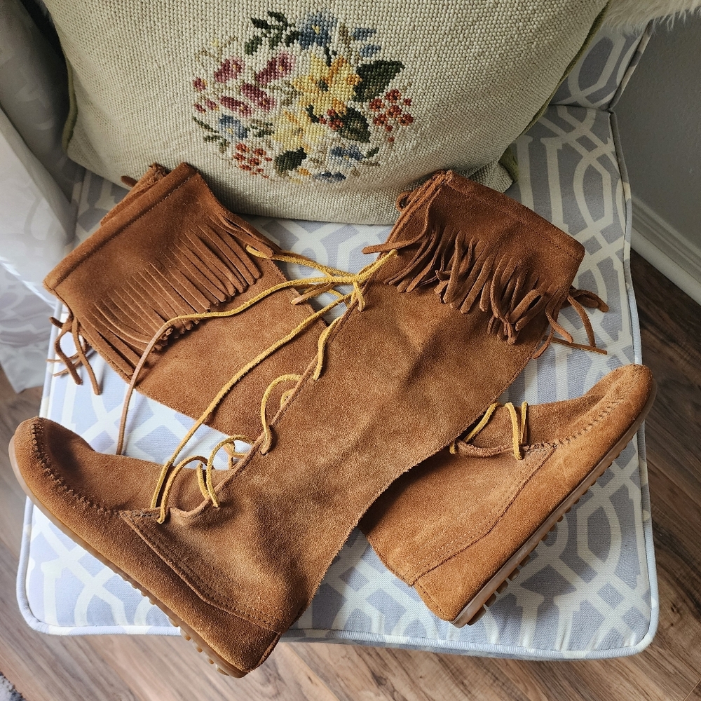 Minnetonka FRONT LACE KNEE HIGH Brown Boots Style #1422 size 6